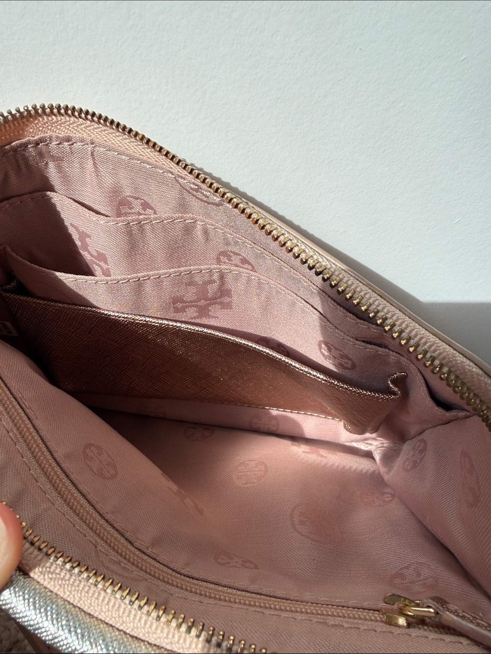 Tory Burch Metallic Blush Color-Block - Picture 5 of 6